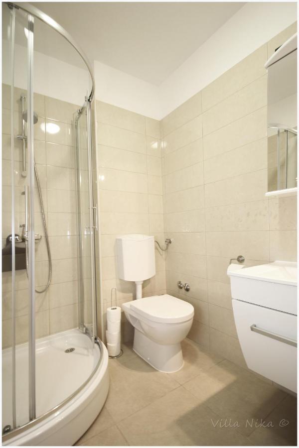 Apartments Nika Primosten Luaran gambar